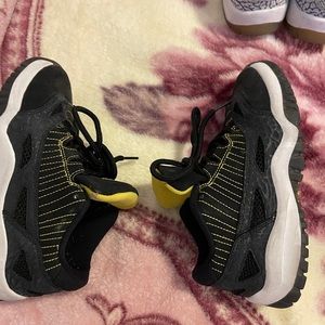 Jordan snake skin 11s 1.5y